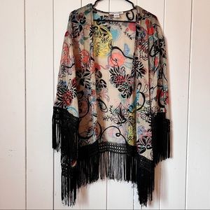 Sans Souci Fringed Kimono. Size Medium.
